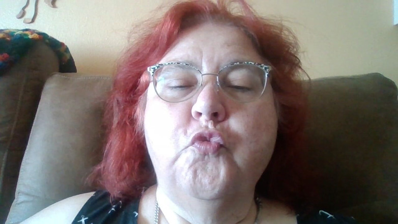 BBW nurse Vicki adventures with friends: Požadované Video, Jak Dělám Zvuky Polibků a Mohu Mě Sledovat,...