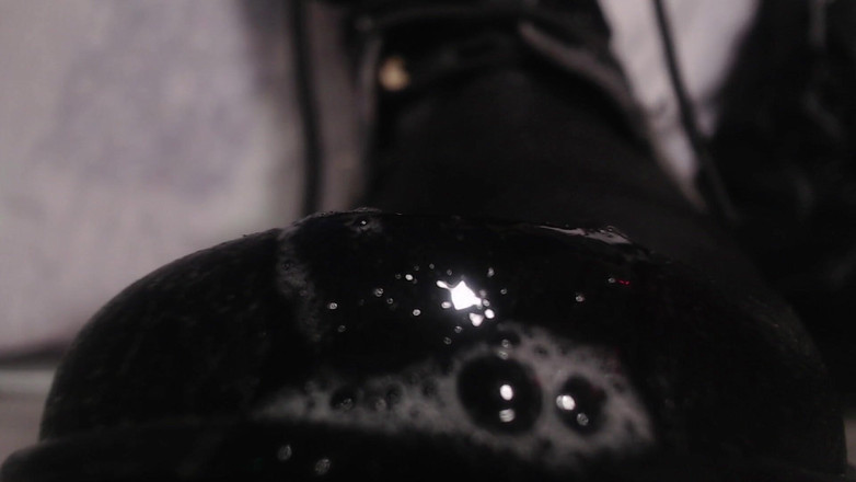 Hunky time: Usta seni itaatkar edepsiz domuzlar olarak kullanıyor