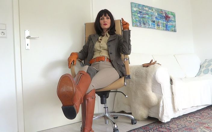 Lady Victoria Valente: Riding mistress nipple play and cum on boots
