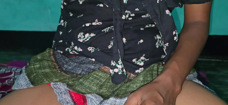 SafeRosebush8: First Time Sex with My New Girlfriend Indian Sex Video...