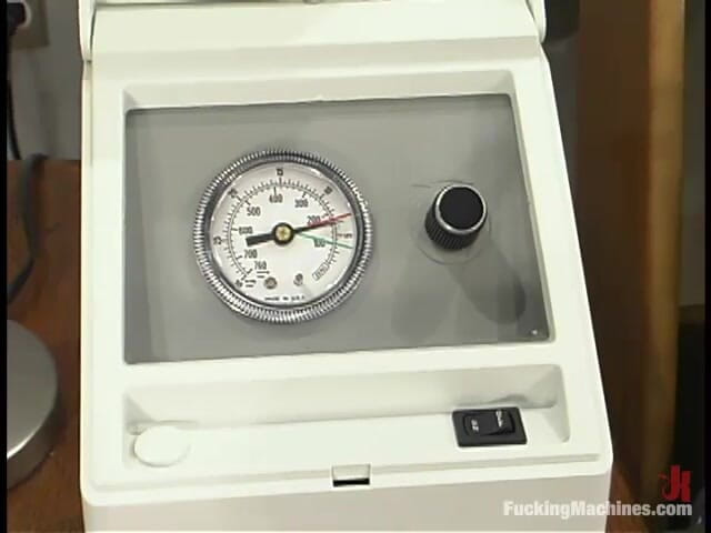 Fucking Machines by Kink: ミカ・タン