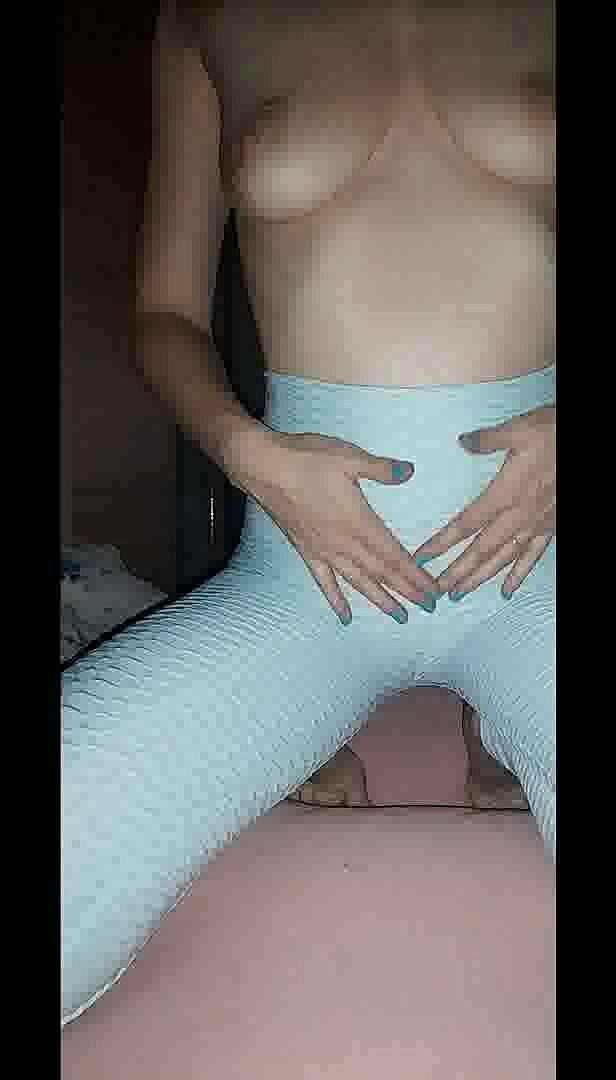 Audrey: Cô ấy tìm kiếm anh kế của mình để xem phim khiêu...