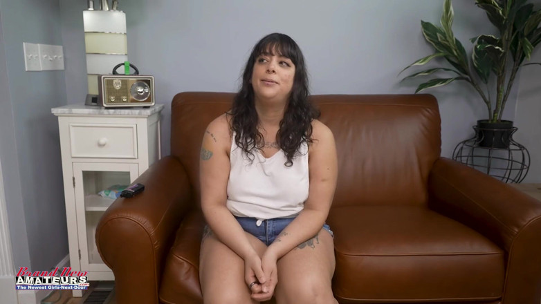 Brand New Amateurs: Kai Willow sucks, fucks and swallows in pornstar interview