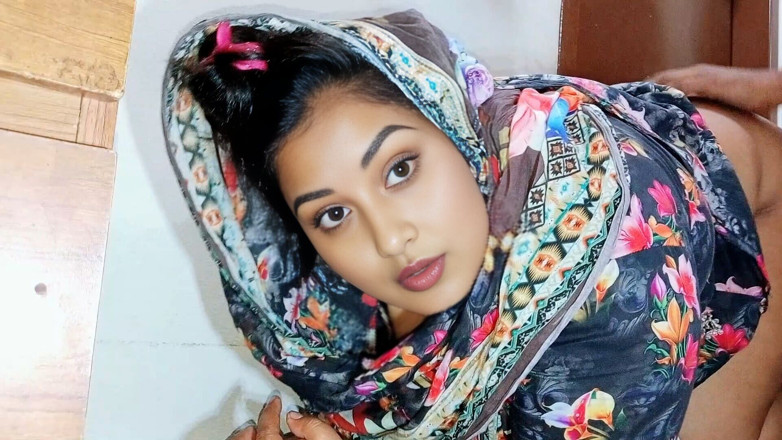 Morjenabb: Ho convinto una ragazza del Bangladesh a andare a casa...