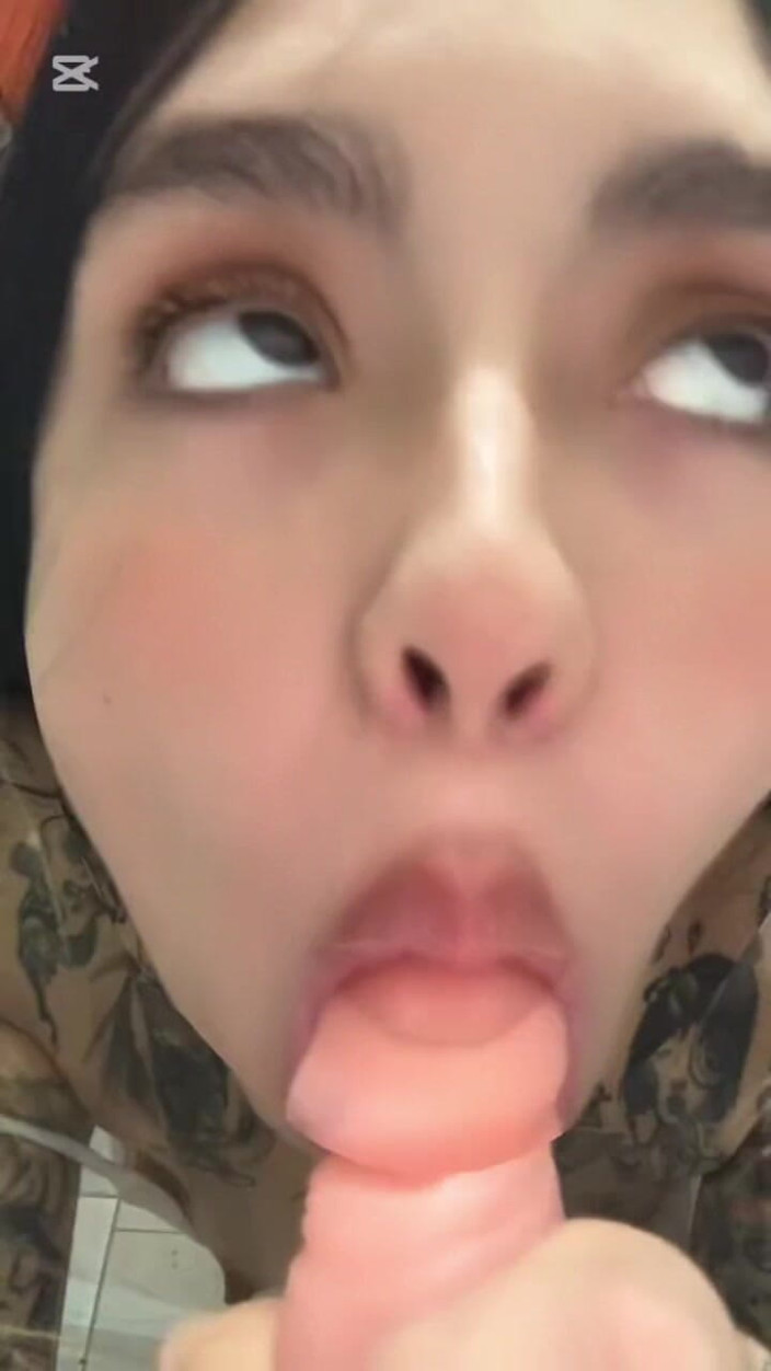 Dalyla: 仙女吮吸小嘴巴