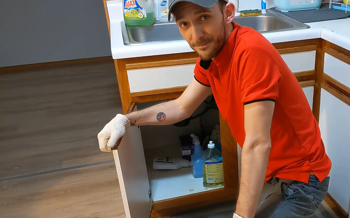 The spice of SinSpice: Jasper Spice: Domnul repară repararea chiuvetei în cur