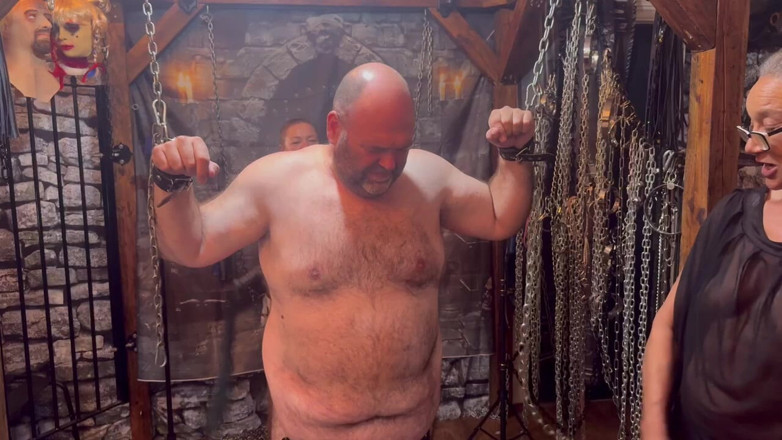 blackberrymilf: Lanisterbear je přichycena část 1