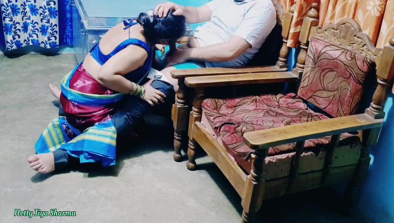 Hotty Jiya Sharmaa: 最好的继兄在我岳母家的储物盒上狠狠地操了我