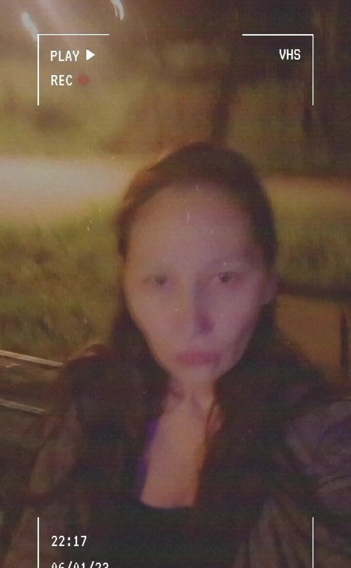 Dominatrix Redsonyja: Crache sur mon esclave, léchage rapide maintenant