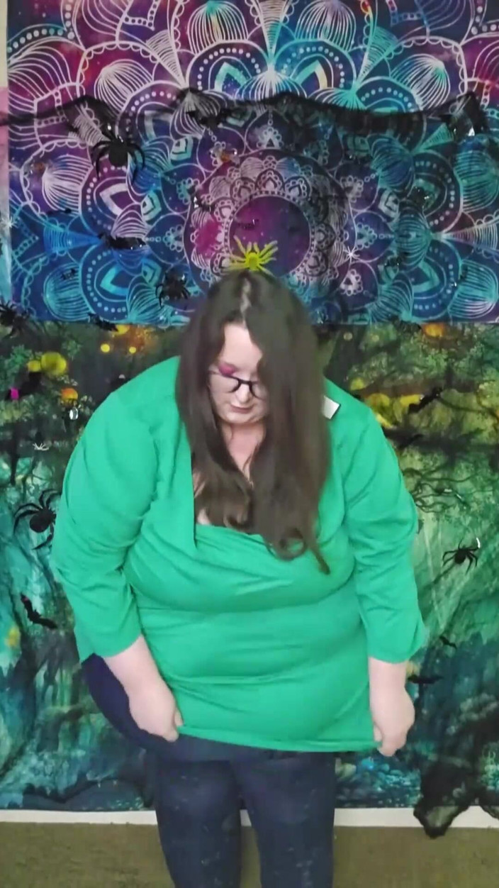 SSBBWLadyBrads: 내 거대한 몸에 옷 운반