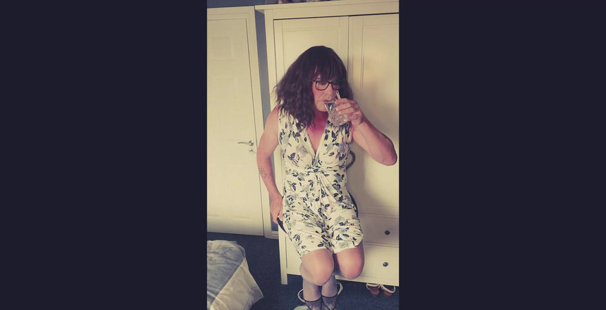 Juniperberi29: Ubrany jak zwykle w weekend .... potem poszedł