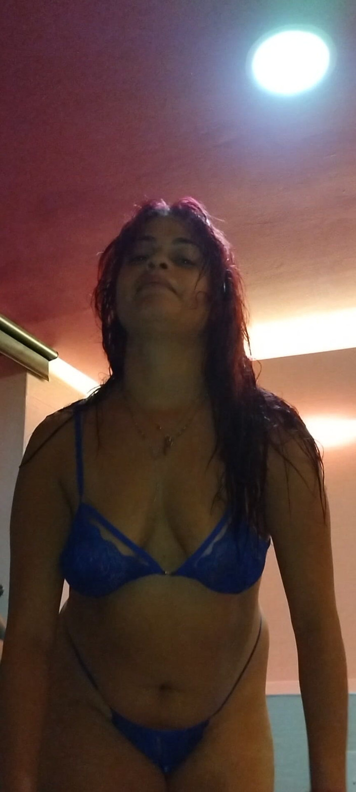 AngyAmazon: Chupando y amordazando la polla gorda de mi joven vecino