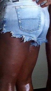 Oiling up Chocolate Step-ma'z Sexxxy Thighs & Thigh Fucking Her 1nce Again