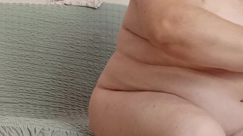 Zona901: Mother-in-law Is Bored at Home Alone and Frolics in Front...