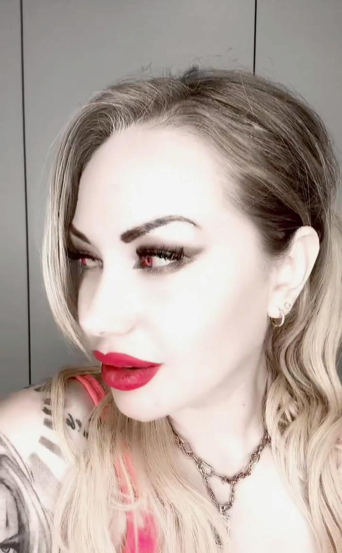 Goddess Misha Goldy: Aku selalu seburu itu