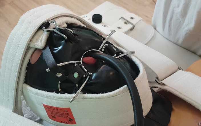 Domina Lady Vampira - SM Studio Femdom Empire: La dose fa il veleno 1