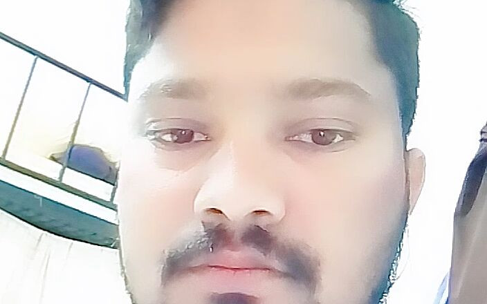 WideRibbon77: Cazzo hindi