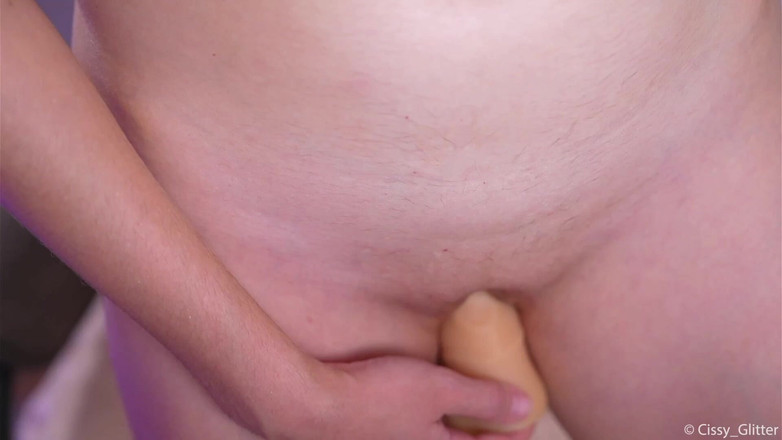 Cissy Glitter: Scopata con un dildo al primo piano