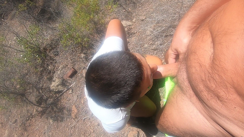 bekycarril: Pipe dans les bois avec belle vue et avalage de...