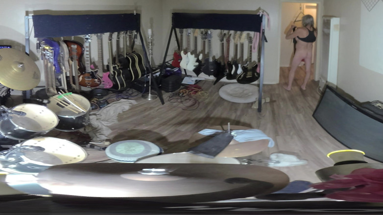 Lizzy Yum: Lizzy yum sd tháng 12 năm 2025 đằng sau cảnh hậu trường op...