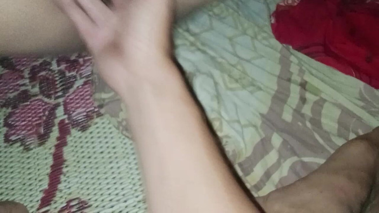 Citra: Ibu tiri saya Orgasme Semasa Ayah Tiri Tiada