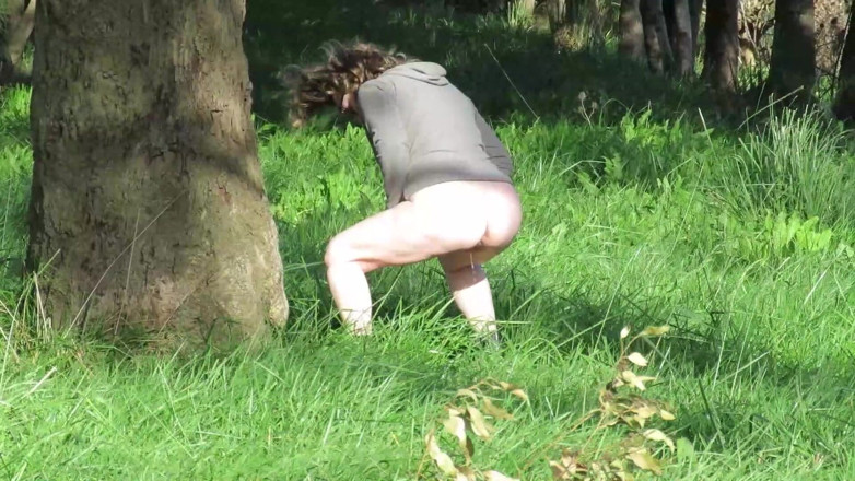 Milfcamsex: Patricia on the Side of the Highway