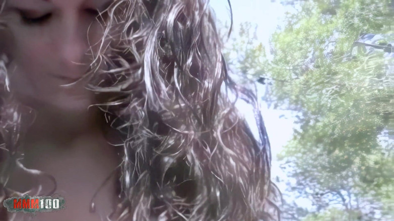 MMM100: Vídeo sexy: Alys-rebel_walks