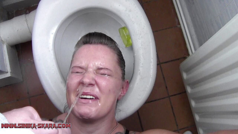 Sinika Skara: 我被用作厕所 - 纯粹的尿液