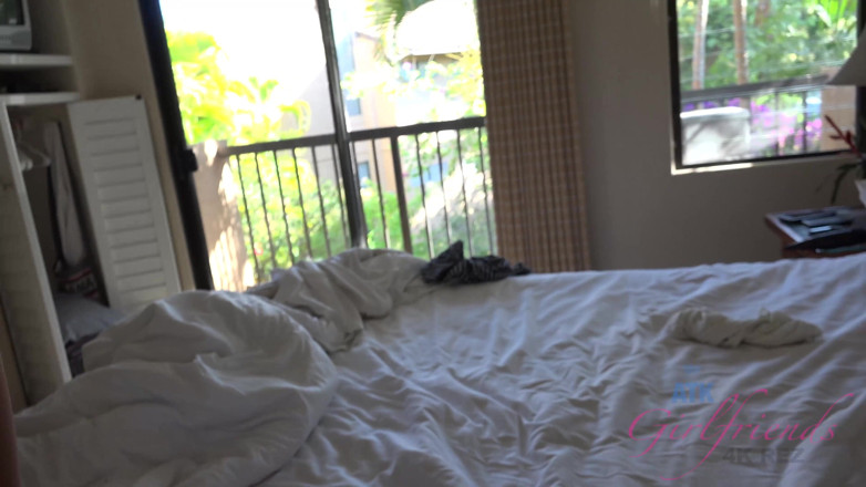 ATK Fans (Girlfriends): Virtual vacation hawaii with lyra law 3/12