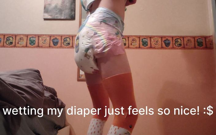 Wrigglesss: Abdl Wets His Diaper (4 Times!) Then Moans While Cumming in...