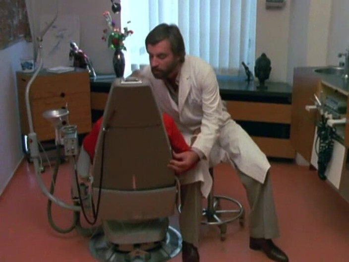 Java Consulting: Brigitte Lahaie Si Eccita Dal Dentista