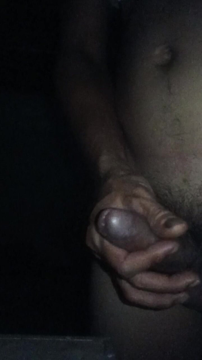 AdmHell: Nopțile reci sunt grozave pentru masturbare cu pulă mare