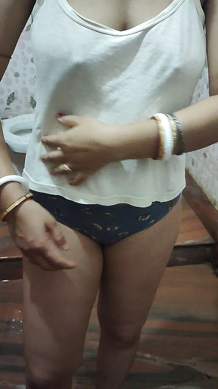 Playboy rahul: Hete Indische Bengaalse vrouw na lange tijd haar oksels en...