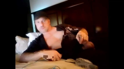 Jockdr2020: Erecție uriașă care îl masturbează pe Jock