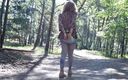 Nicole White: Geboeid meisje loopt in het bos met de vibrator in...