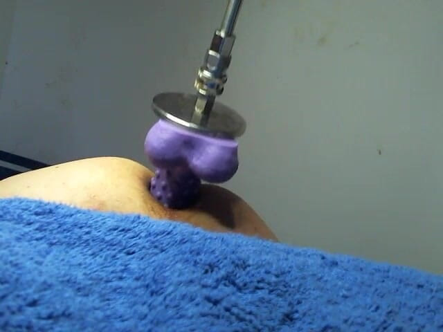 MeandI2: Sikiş makinesi ve hedgehog dildo 1
