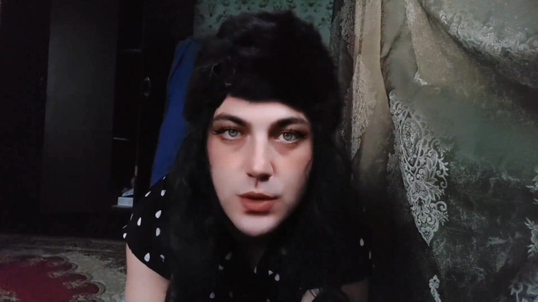 Kitty_Cross: Duży tyłek śliczna ruda fit model domowej roboty Crossdresser Kitty Filmy...