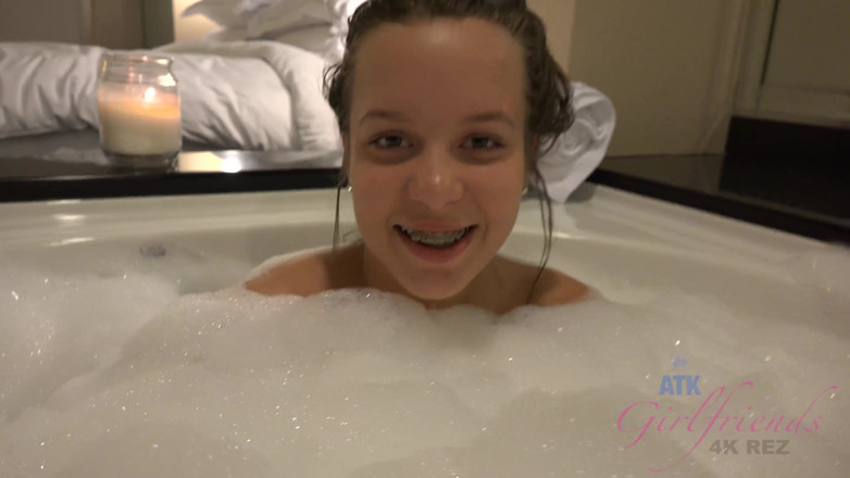 ATK Fans (Girlfriends): Virtual vacation Las Vegas with Liza Rowe 2/3