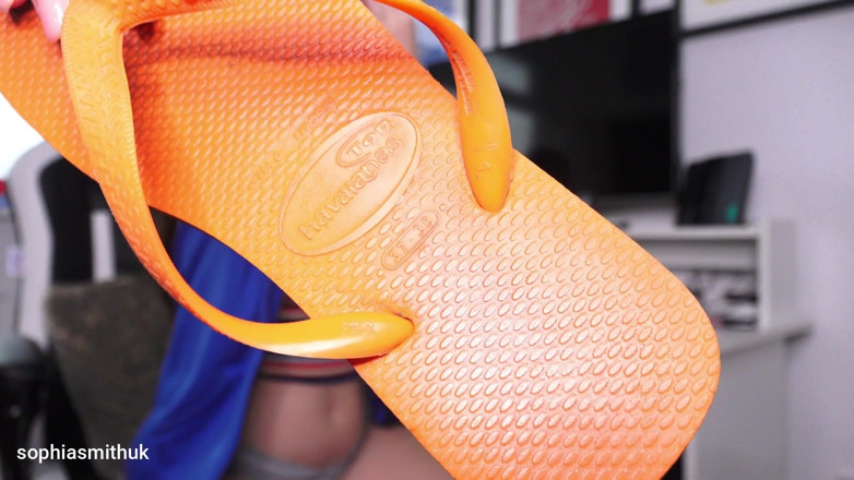 SophiaSmithUK: Flip flop pervert