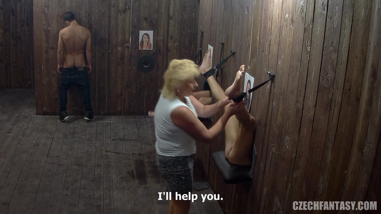 CzechFantasy: 체코 판타지 7 - 7부: 모든 것을 따먹는 체코 미녀: Gloryhole 광기 - 7부