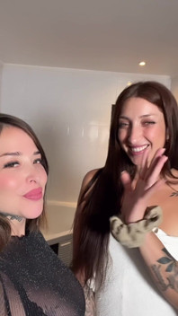 2 Hot Friends in the Jacuzzi