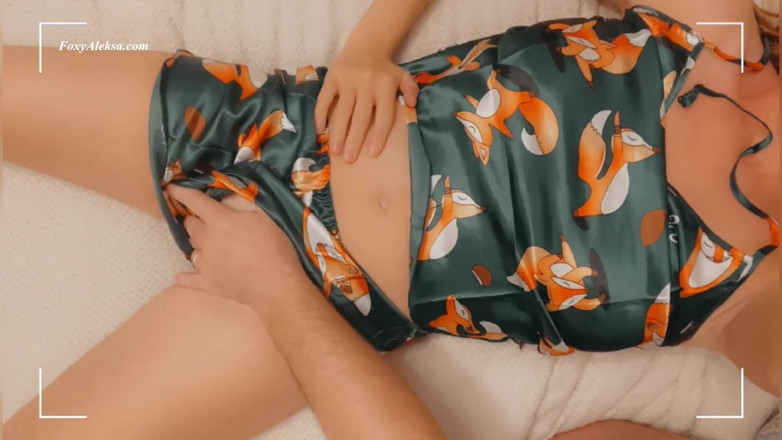 FoxyAleksa: Petite Girl and Stepdad's Evening Fun