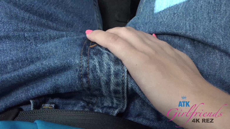 ATK Girlfriends: 자지 2020년 1월 22일