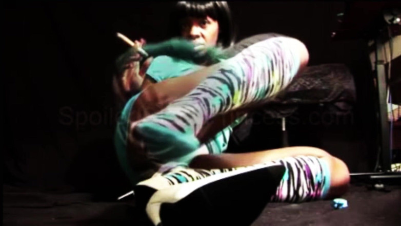 The Goddess Simone: Pushed sock sniffing
