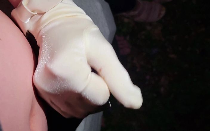Glove Fetish Queen: Glans Teasing Handjob While Walking Down the Street at Night