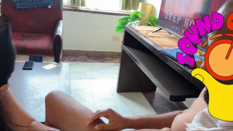 Nj roxzz: After Seeing My Wife Bull Couldn't Hold His Cum.