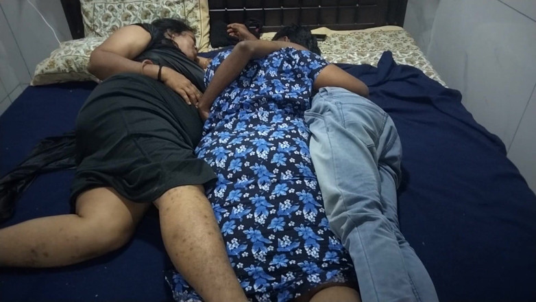 Tamil lesbian: Tamil Friends Group Sex