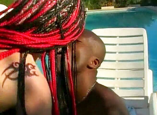 Java Consulting: 色の髪を持つ白いひよこが肛門きっ屋外