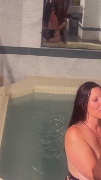 Broke in the Club to Get Fucked in a Jacuzzi Finished on the Sink