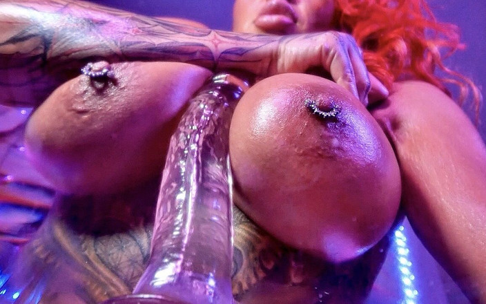 Red X: 4K 계모의 젖탱이 따먹기